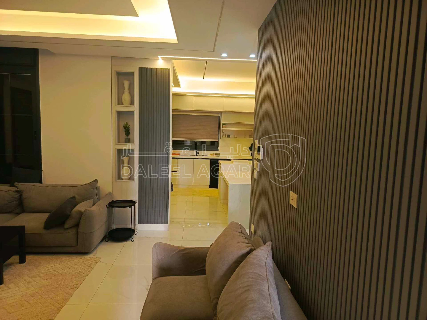 فيلا/منزل في سوبر ماركت جوهرة البنيات - 490,000 دأ - صورة 1