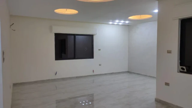 شقة - عمان  - 70000 دأ