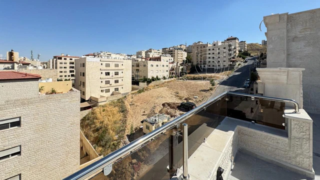 شقة في ضاحية الرشيد قرب دوار اقرأ - 135,000 دأ - صورة NaN