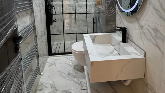 شقة في ضاحية الرشيد قرب دوار اقرأ - 135,000 دأ - صورة NaN