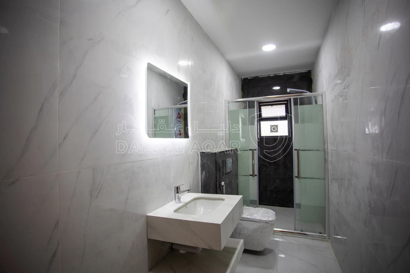 شقة في الجبيهه حي المنصور - 140,000 دأ - صورة 1