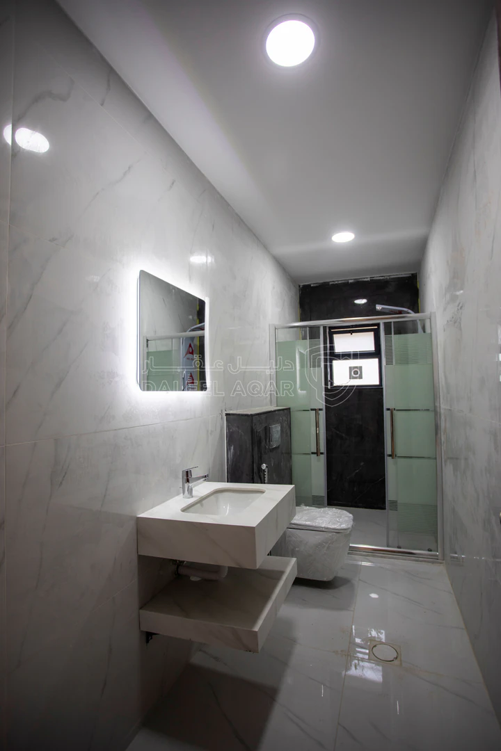 شقة في الجبيهه حي المنصور - 140,000 دأ - صورة 1