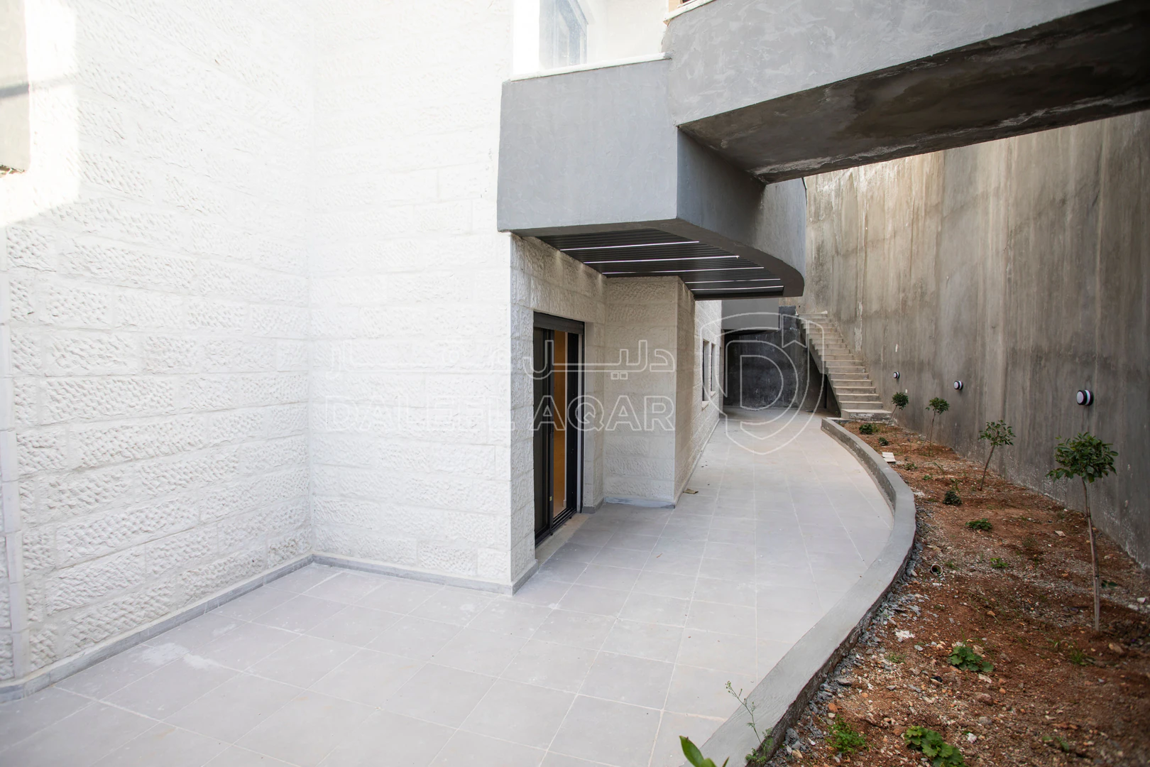 شقة في الجبيهه حي المنصور - 140,000 دأ - صورة 1