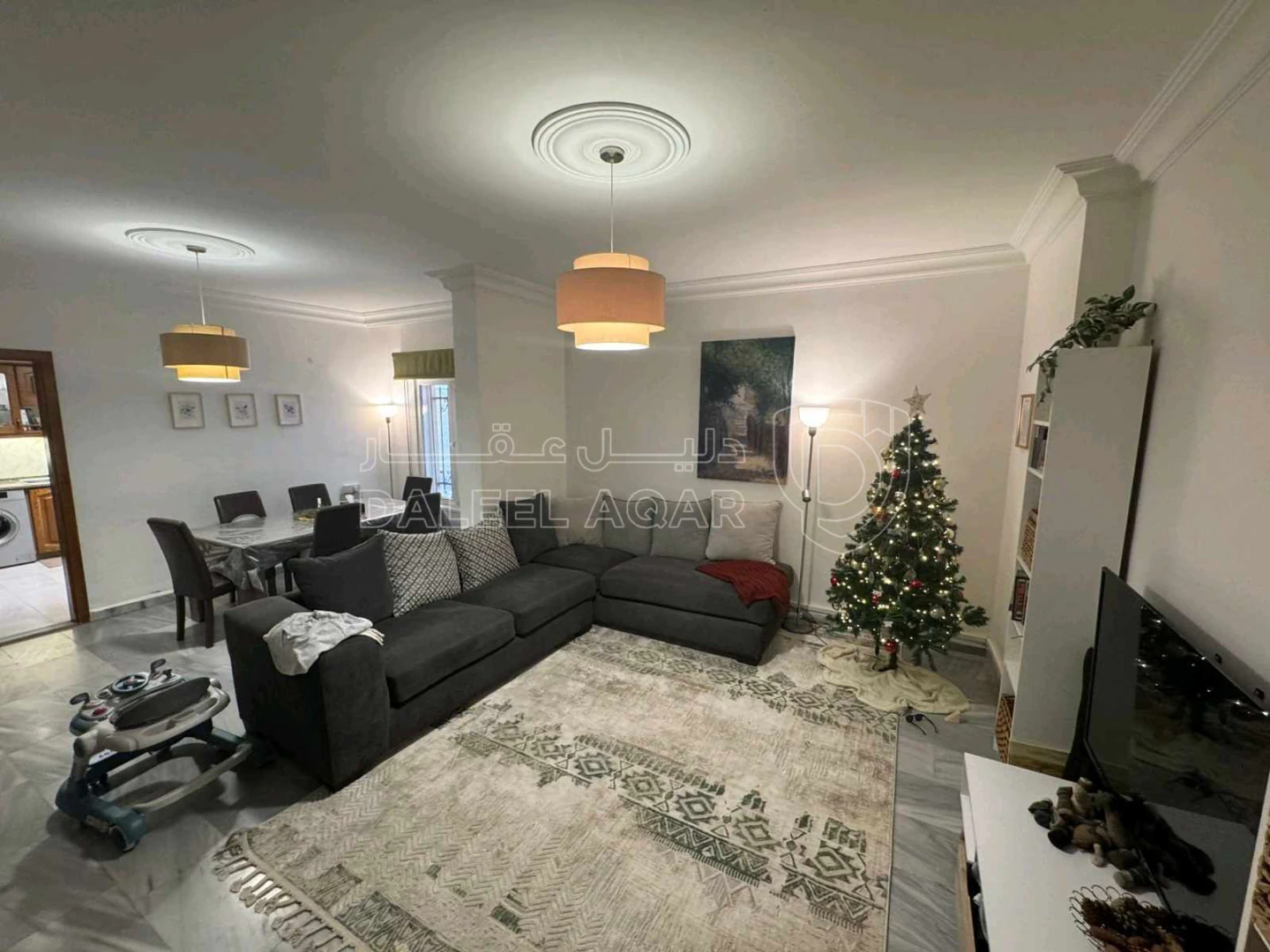 شقة في الجندويل مقابل مدرسه الفاروق - 80,000 دأ - صورة 1