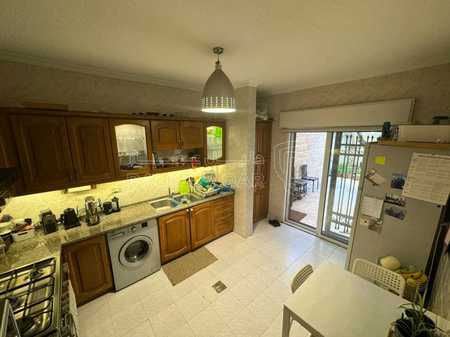 شقة في الجندويل مقابل مدرسه الفاروق - 80,000 دأ - صورة 1