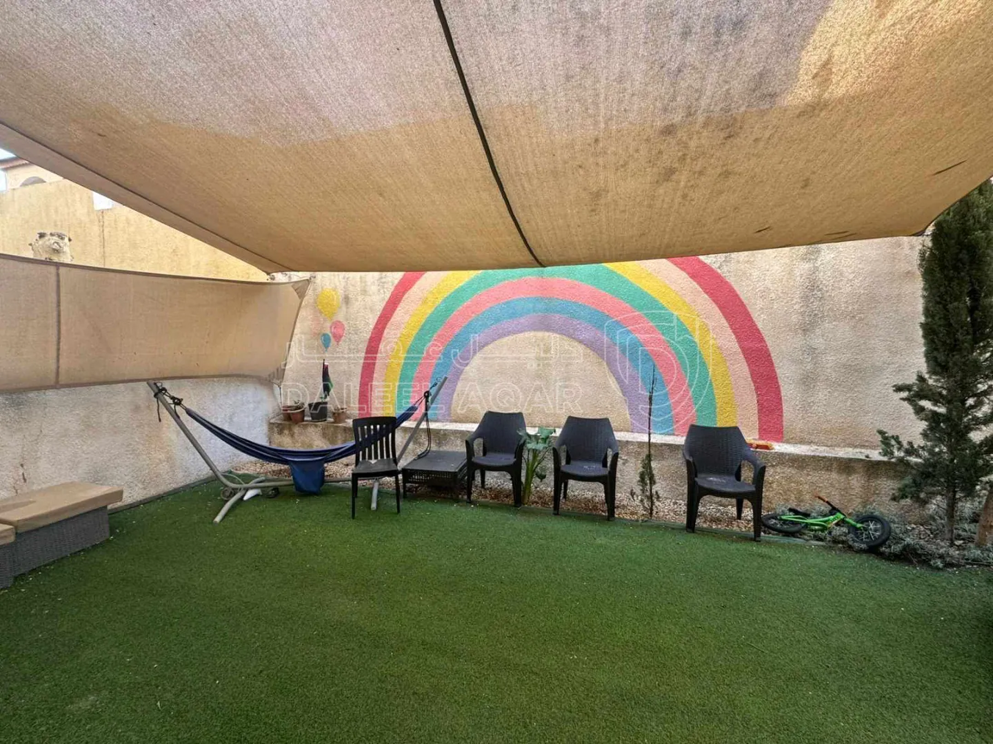 شقة في الجندويل مقابل مدرسه الفاروق - 80,000 دأ - صورة 1