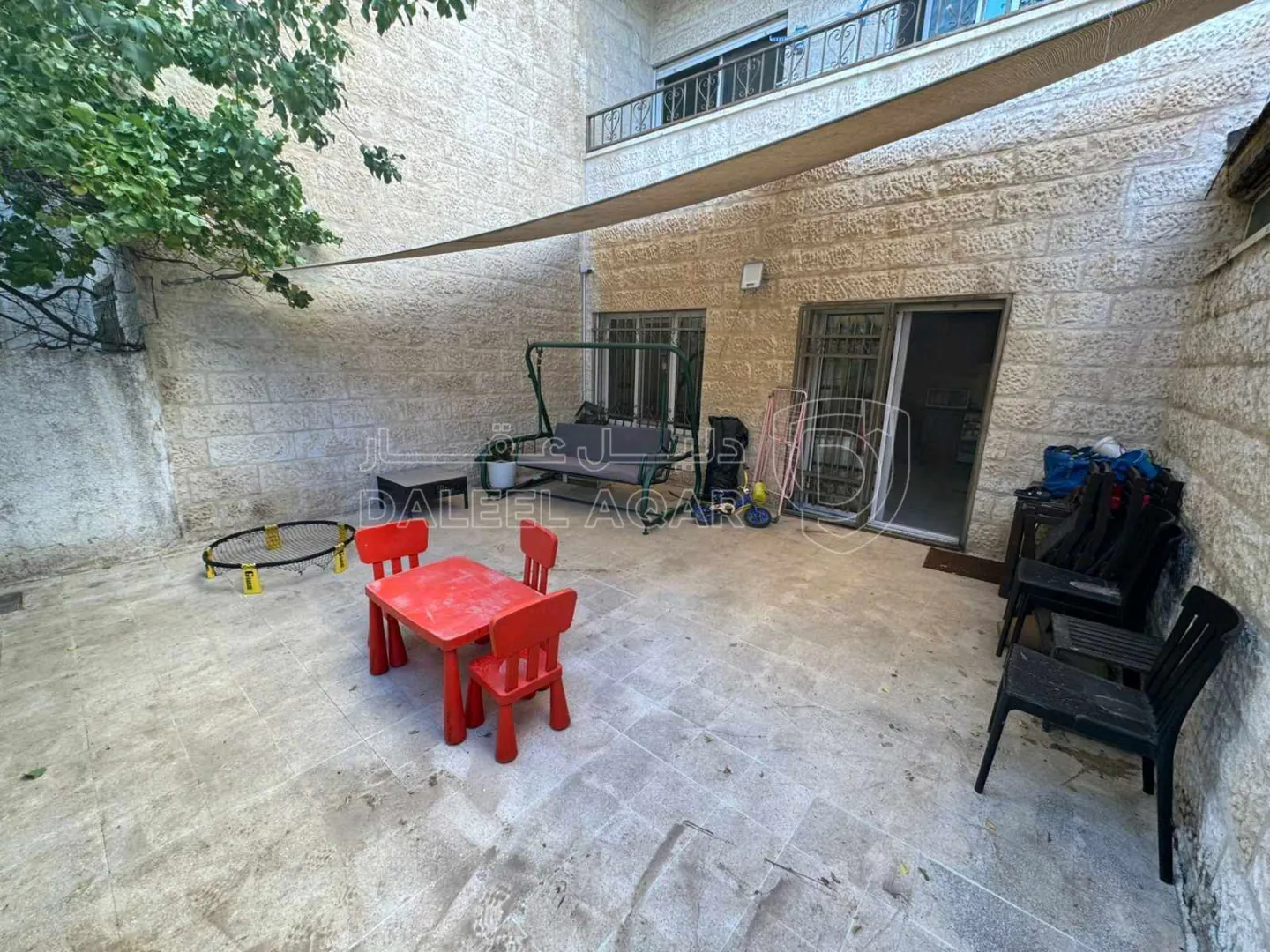 شقة في الجندويل مقابل مدرسه الفاروق - 80,000 دأ - صورة 1