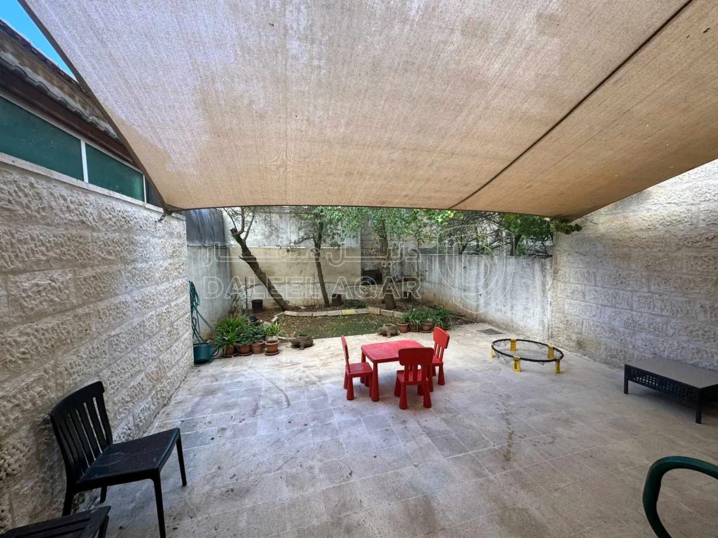 شقة في الجندويل مقابل مدرسه الفاروق - 80,000 دأ - صورة 1