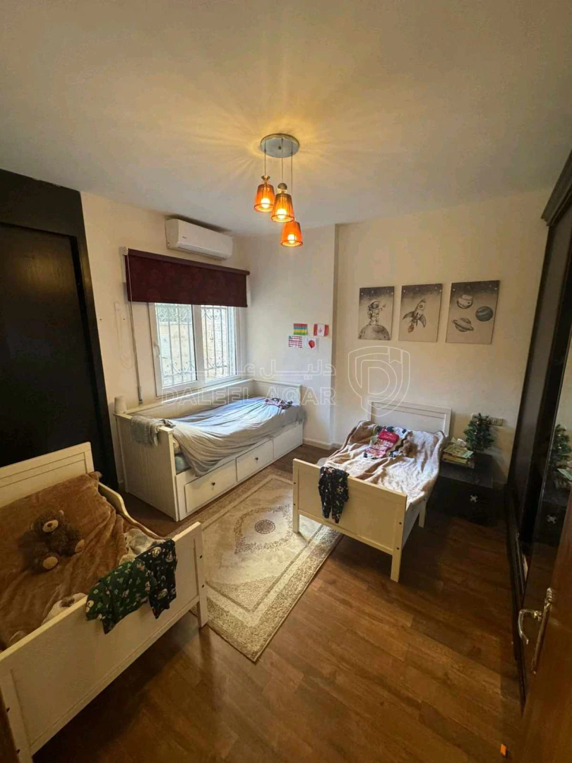 شقة في الجندويل مقابل مدرسه الفاروق - 80,000 دأ - صورة 1