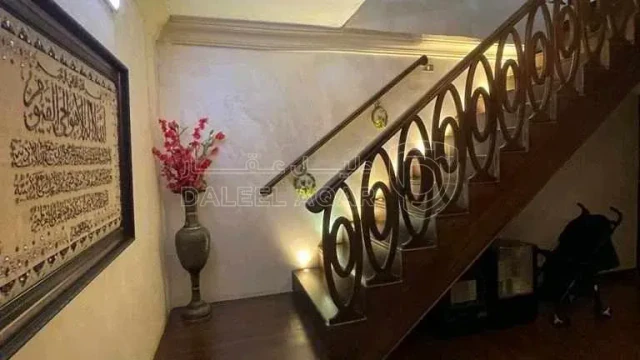 فيلا/منزل - عمان،ضاحية الرشيد،قرب ماي ماركت - 740000 دأ