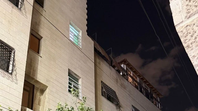 مبنى في عمان ضاحية الامير حسن مقابل اسواق ابو يوسف ستورز - 390,000 دأ - صورة NaN