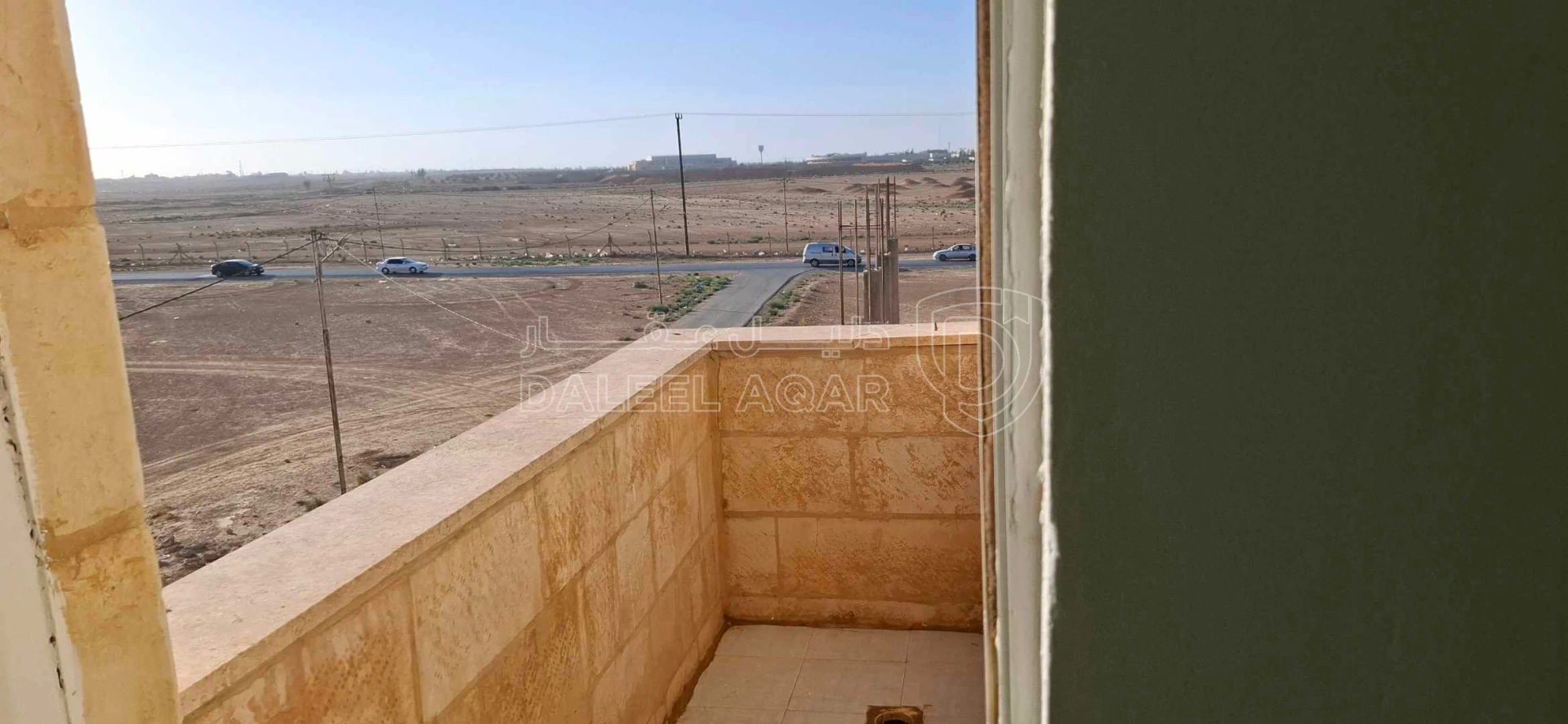 شقة في المفرق ، البوابة الجنوبية ، جامعة ال البيت  - 19,000 دأ - صورة 1