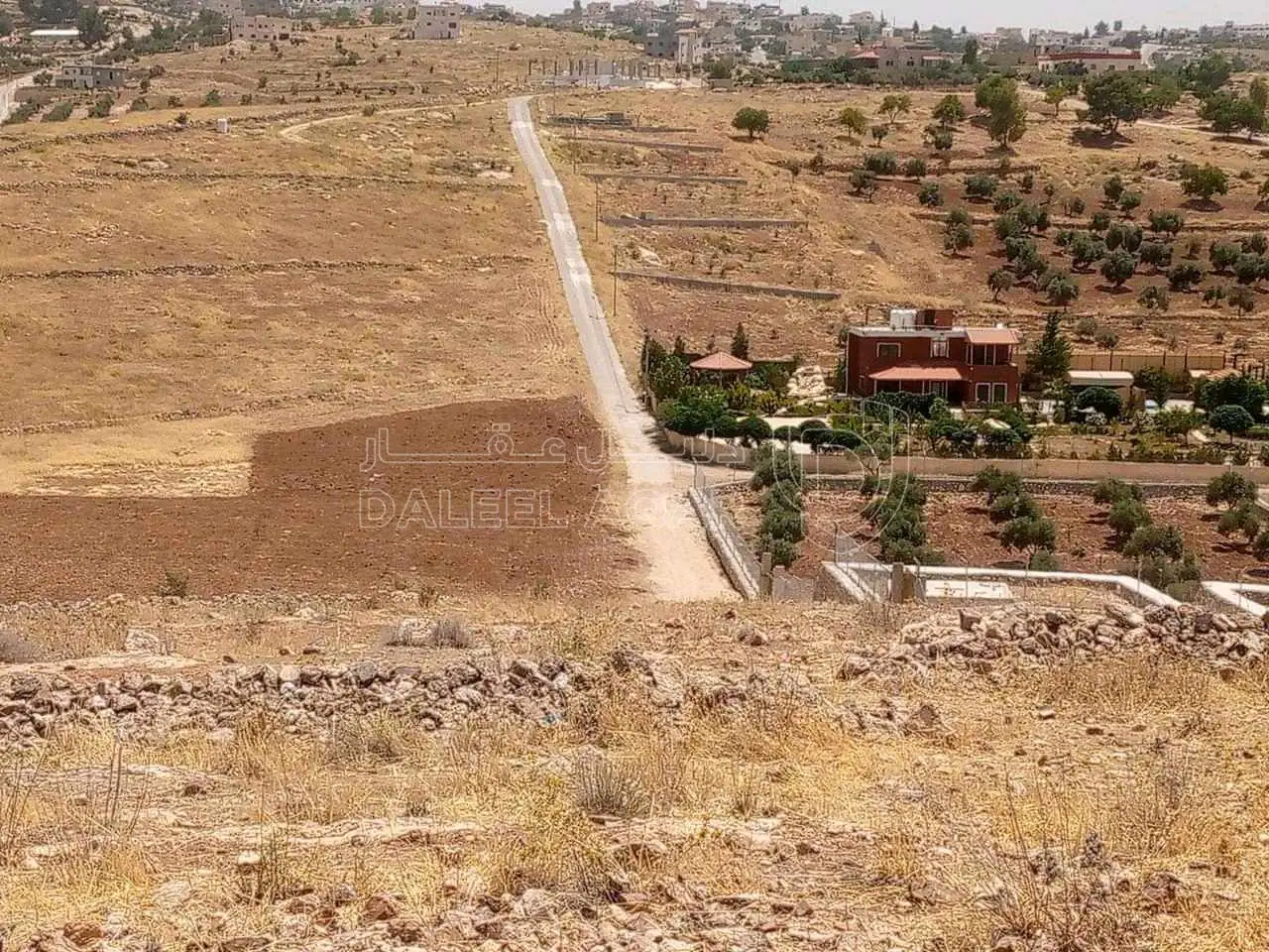 أرض في جرش قفقفا  - 105,000 دأ - صورة 3