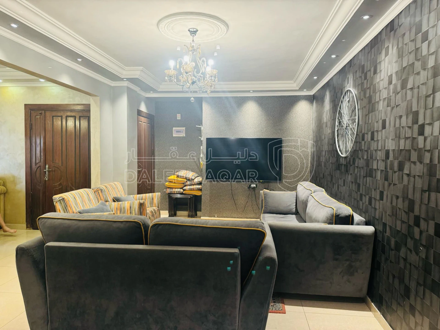 شقة في شقه طابقيه في الزرقاء الجديده مميزه - 55,000 دأ - صورة 1