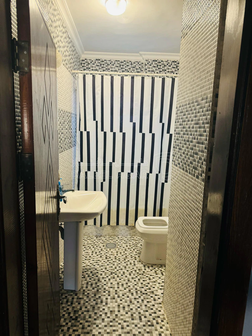 شقة في شقه طابقيه في الزرقاء الجديده مميزه - 55,000 دأ - صورة 1