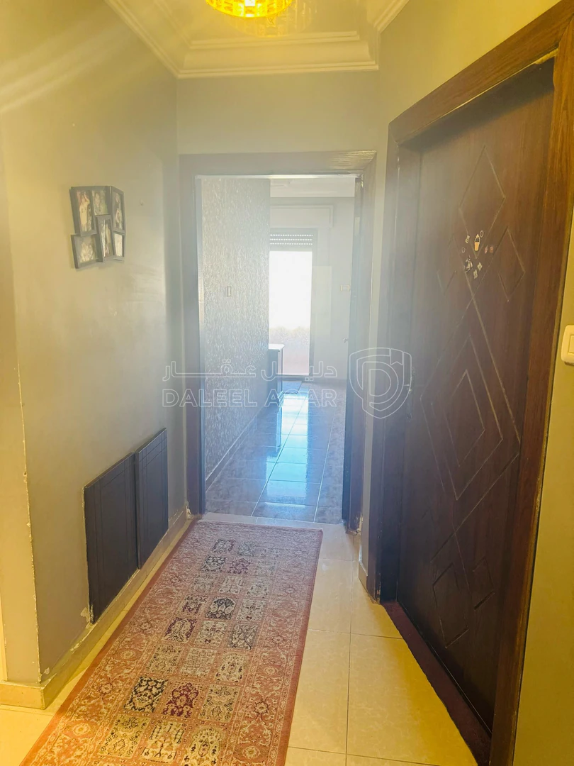 شقة في شقه طابقيه في الزرقاء الجديده مميزه - 55,000 دأ - صورة 1