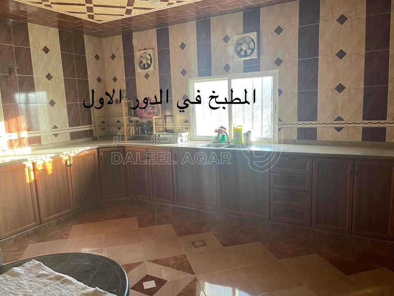فيلا/منزل في المفرق - حوشا  - 65,000 دأ - صورة 5