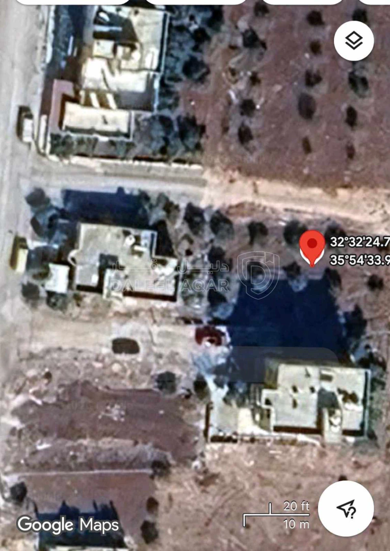 أرض في اربد-حوارة شمال شرق البلدية  - 25,000 دأ - صورة 1