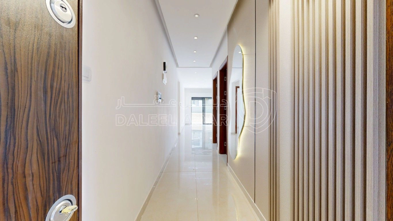 شقة في الجبيهه شارع ياجوز - 94,000 دأ - صورة 1