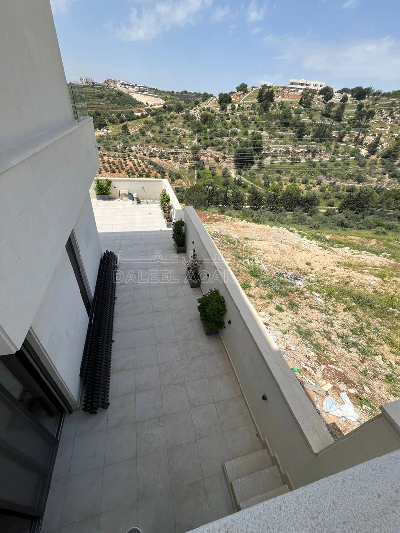 فيلا/منزل في فيلا للبيع في دابوق بتشطيب فندقي - 800,000 دأ - صورة 1