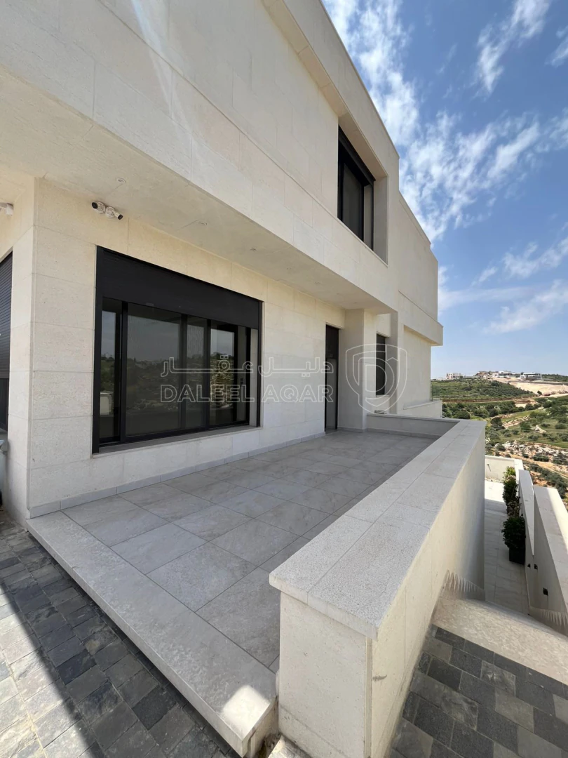 فيلا/منزل في فيلا للبيع في دابوق بتشطيب فندقي - 800,000 دأ - صورة 1