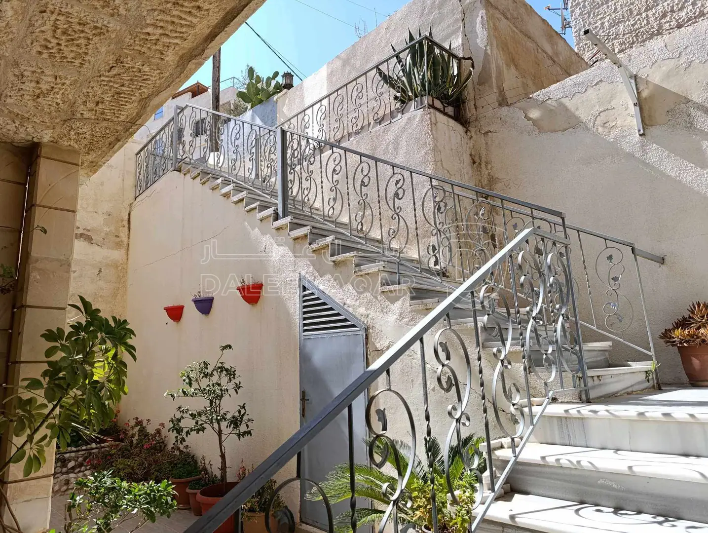 شقة في عمان، ضاحية الرشيد، شارع ابان بن عفان - 95,000 دأ - صورة 1