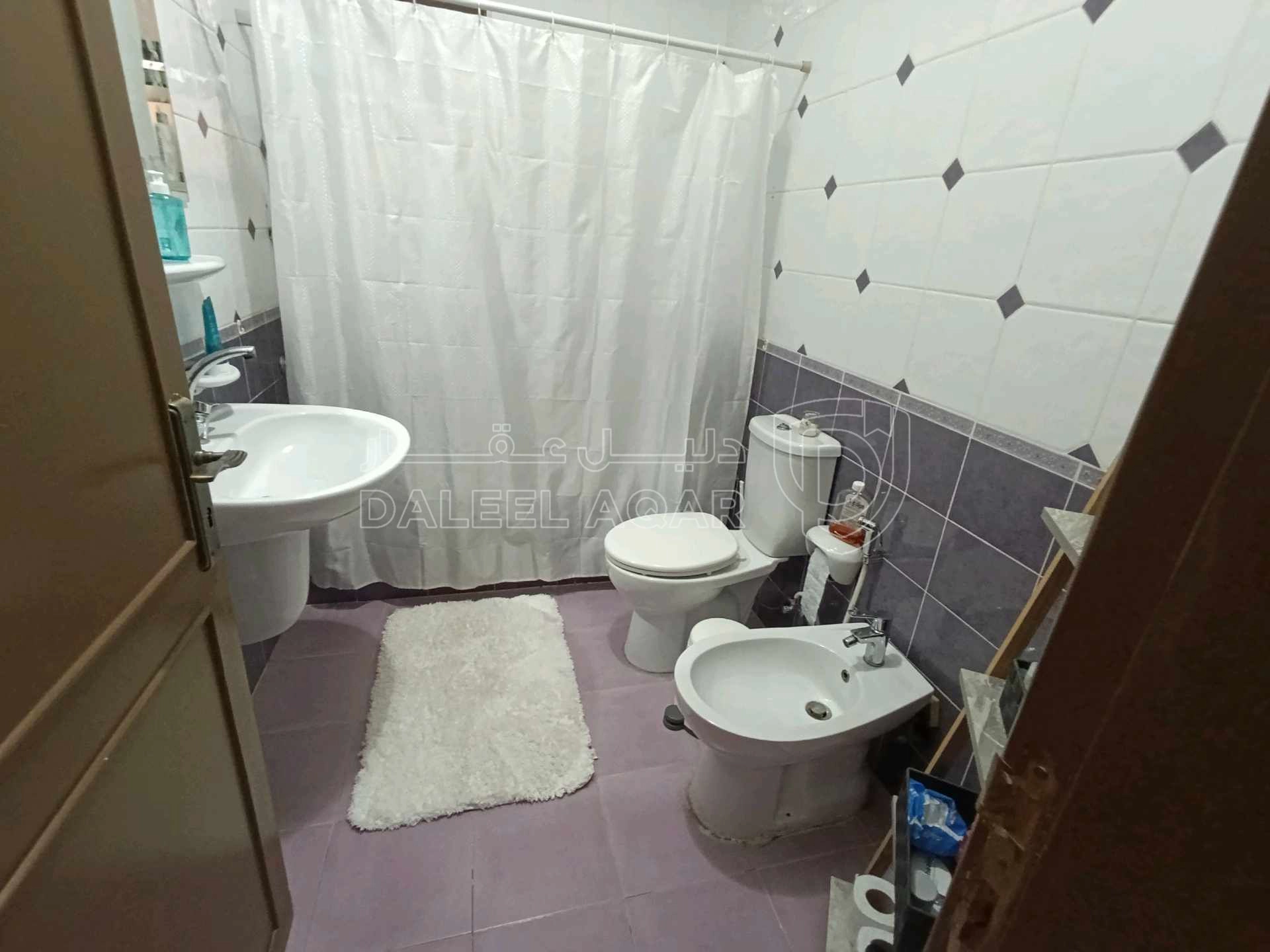 شقة في عمان، ضاحية الرشيد، شارع ابان بن عفان - 95,000 دأ - صورة 1