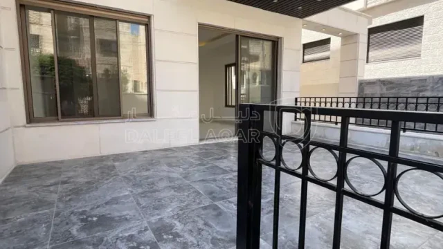 شقة - ارضية قرب عميش ضاحية الياسمين لقطة من المالك  - 75000 دأ