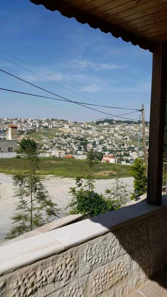 فيلا/منزل في بيت للبيع في ناعور حوض ام تينه - 220,000 دأ - صورة 1