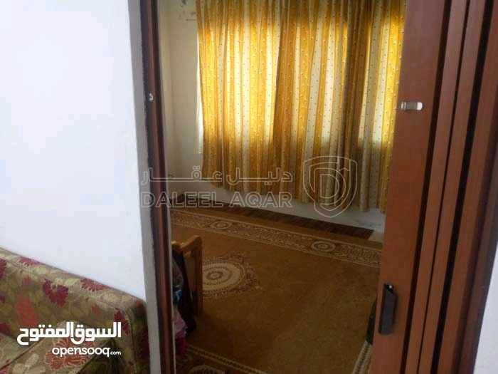 فيلا/منزل في اربد كفرأسد اول نزول المنصوره قريبة من الخدمات وال - 25,000 دأ - صورة 1