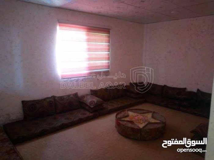 فيلا/منزل في اربد كفرأسد اول نزول المنصوره قريبة من الخدمات وال - 25,000 دأ - صورة 1