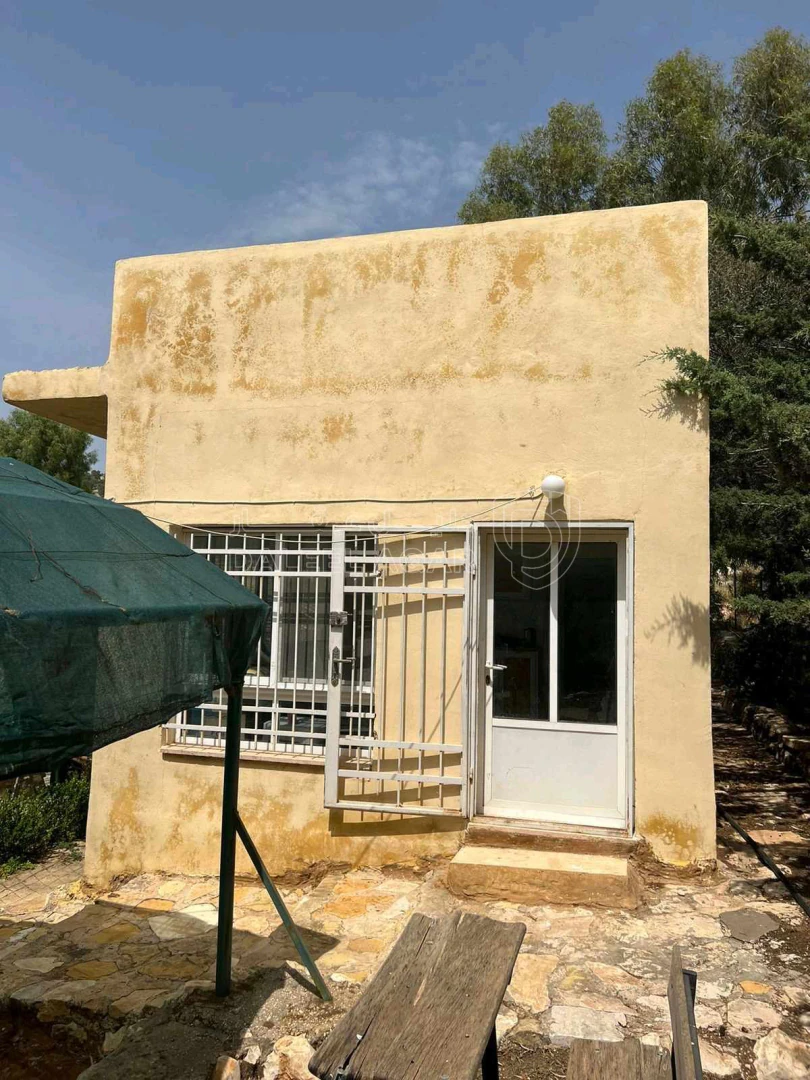 مزرعة/شاليه في السلط يرقا إسكان المهندسين ام زويتيه  - 65,000 دأ - صورة 1