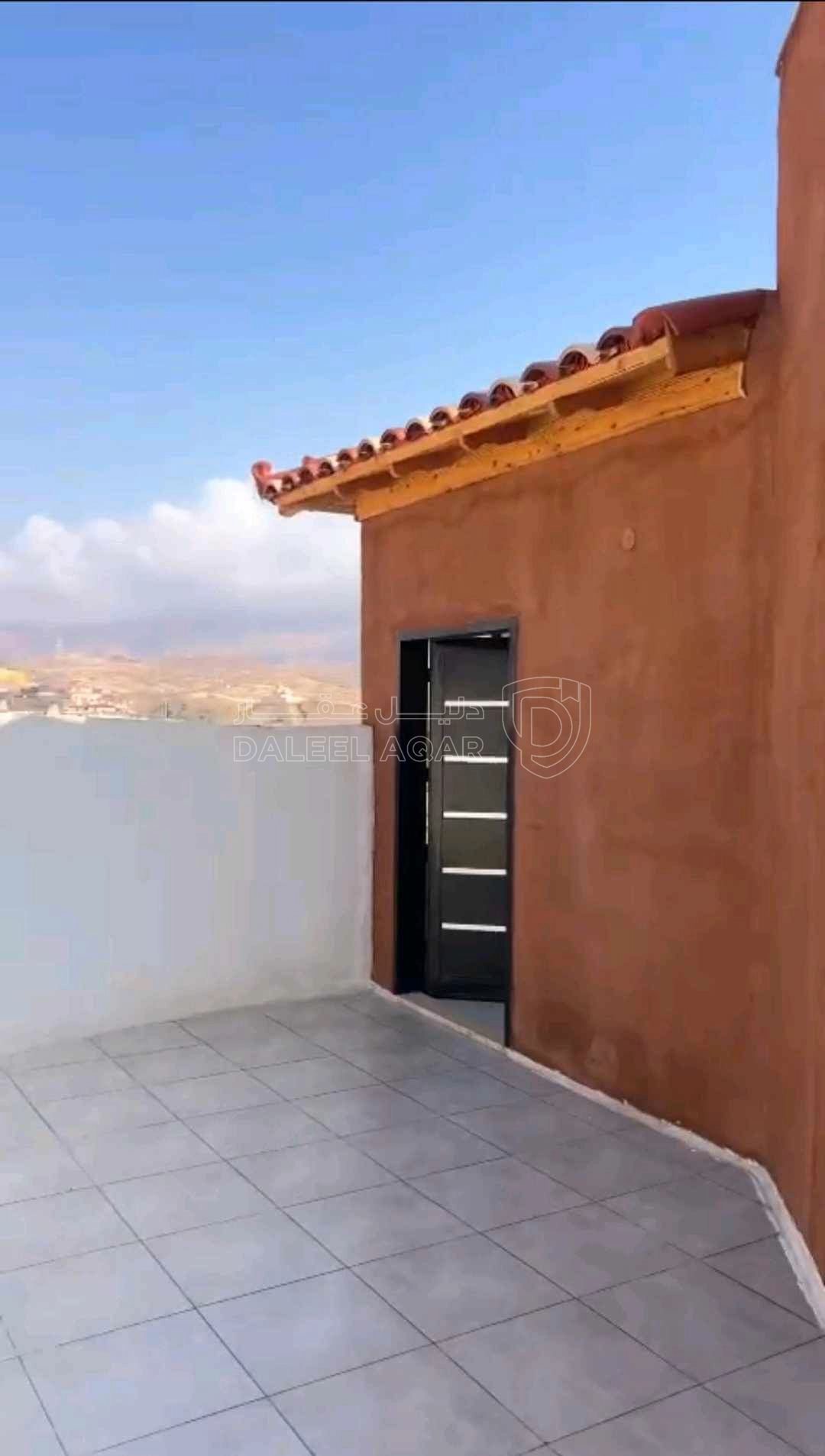 مزرعة/شاليه في طريق البحر الميت، ضاحية زهرة المدائن - 125,000 دأ - صورة 1