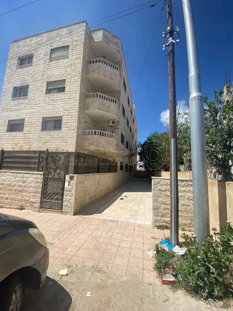 شقة في خريبة السوق قرب مسجد الانصار شارع الزبيري - 31,000 دأ - صورة 1