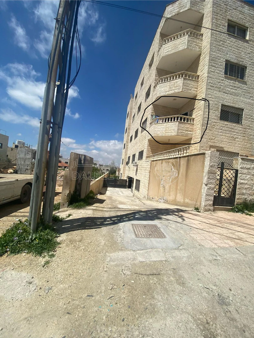 شقة في خريبة السوق قرب مسجد الانصار شارع الزبيري - 31,000 دأ - صورة 1