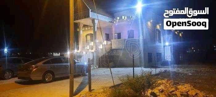 فيلا/منزل في فيلا للبيع في اربد - 190,000 دأ - صورة 1