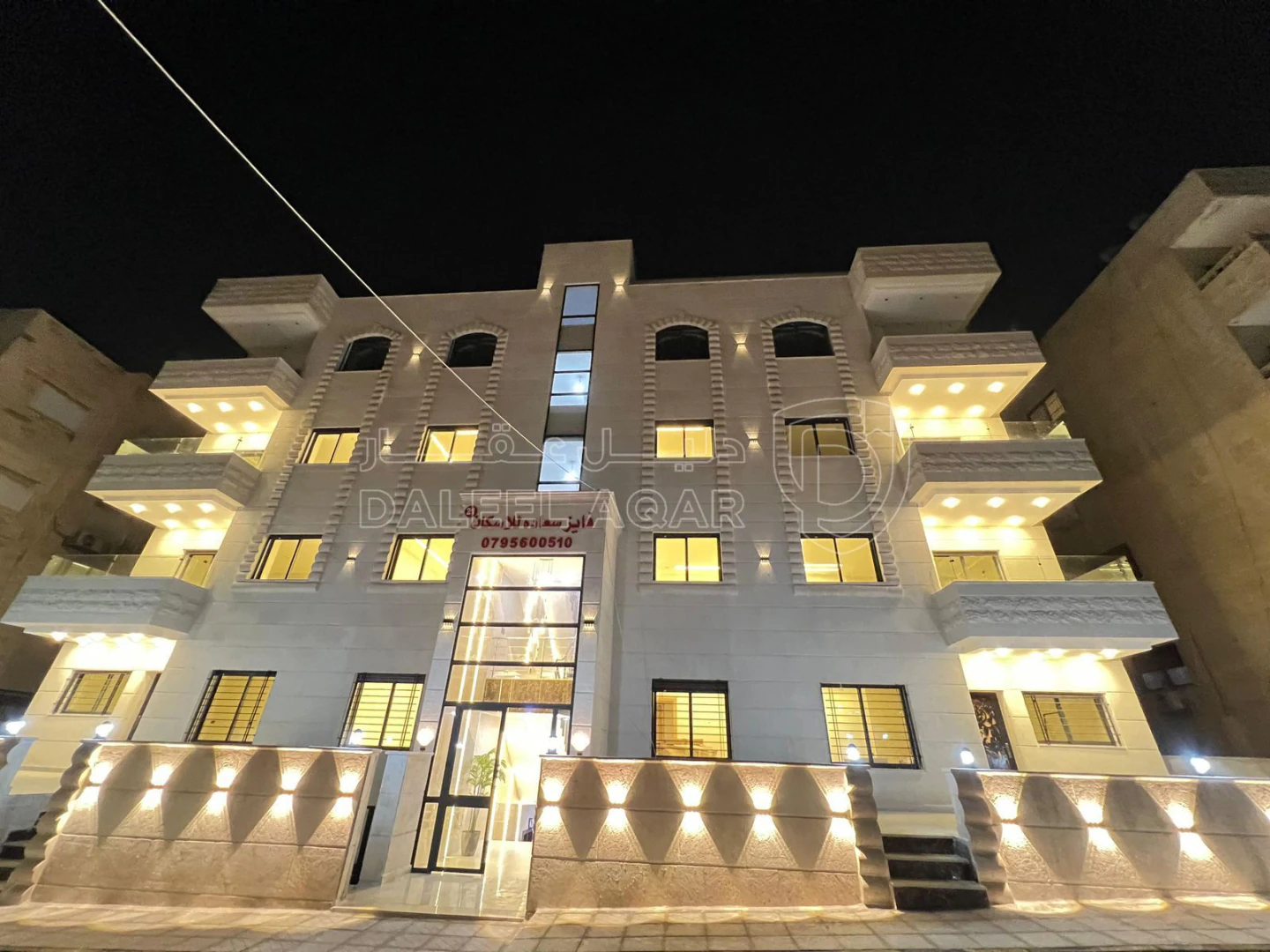 شقة في عمان - شارع الاستقلال  - 65,000 دأ - صورة 1