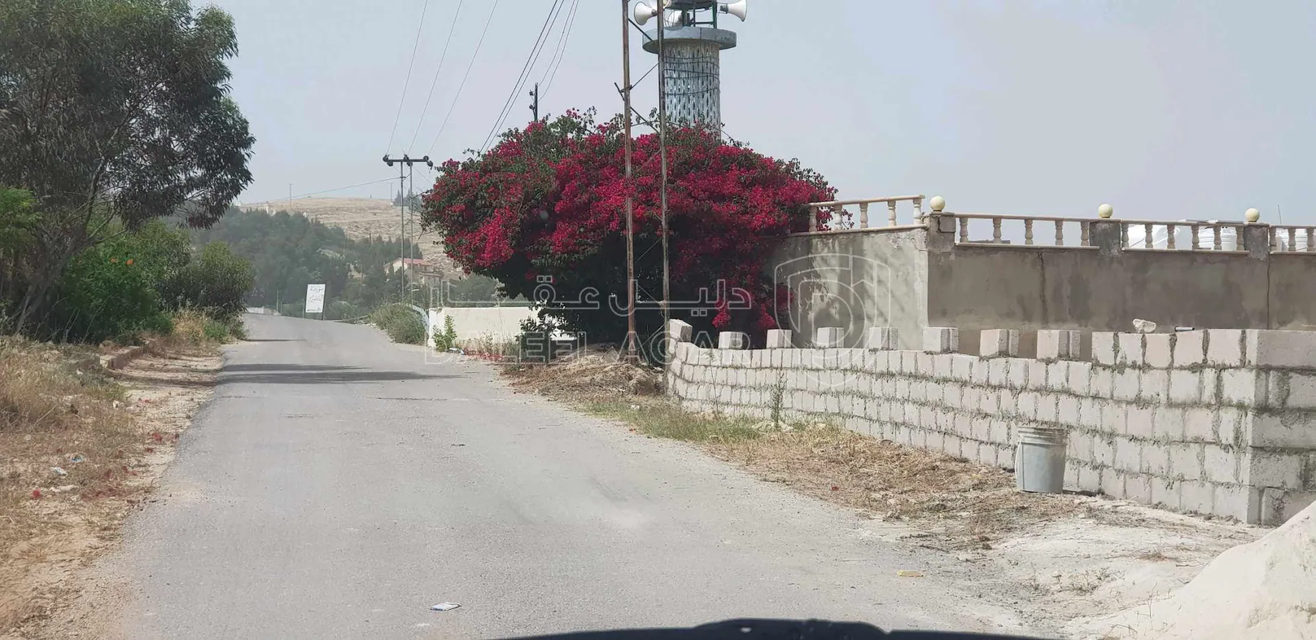 أرض في ارض سكنية للبيع مطله وعلى شارعين - 18,500 دأ - صورة 1
