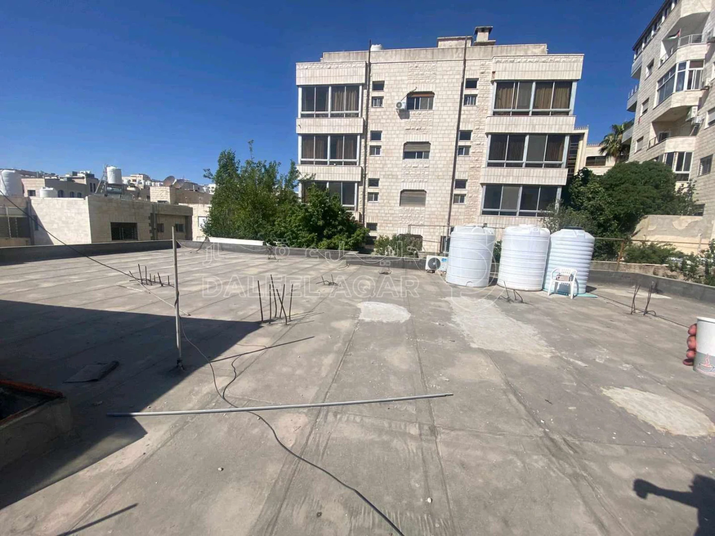 فيلا/منزل في خلف محكمة شمال عمان  - 320,000 دأ - صورة 1