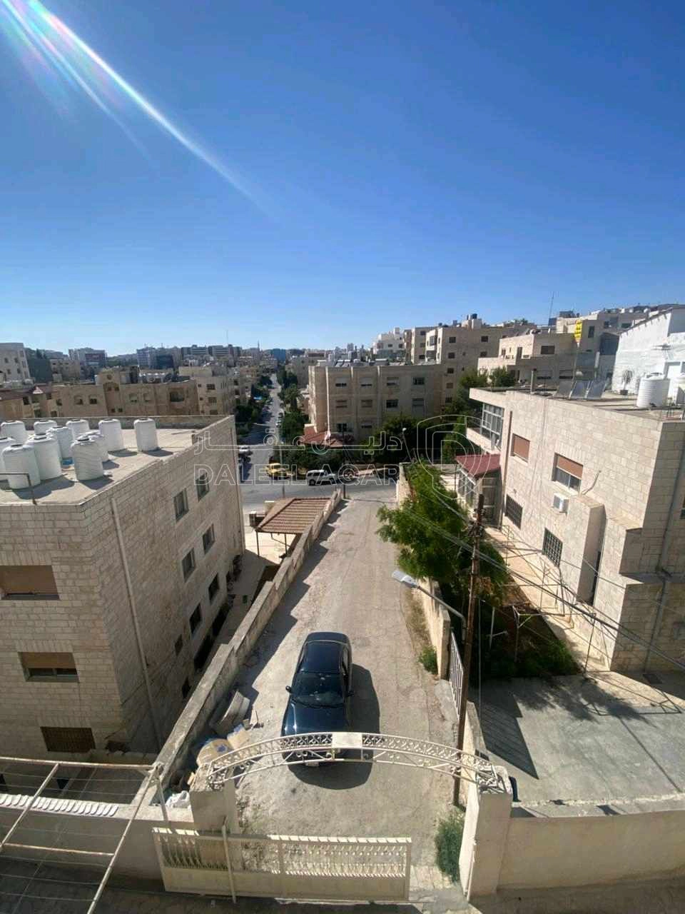 فيلا/منزل في خلف محكمة شمال عمان  - 320,000 دأ - صورة 1