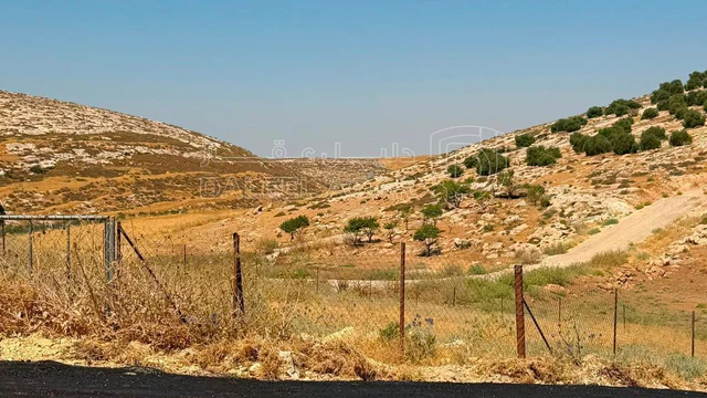 أرض في عمان ناعور حسبان بالقرب من الجامعة الألمانية  - 27,500 دأ - صورة NaN