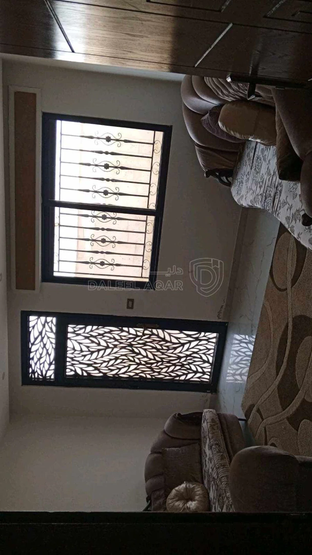 شقة في ماركا الجنوبية-المرقب-ربوة الحنيطي-شارع الرحاب  - 50,000 دأ - صورة 1