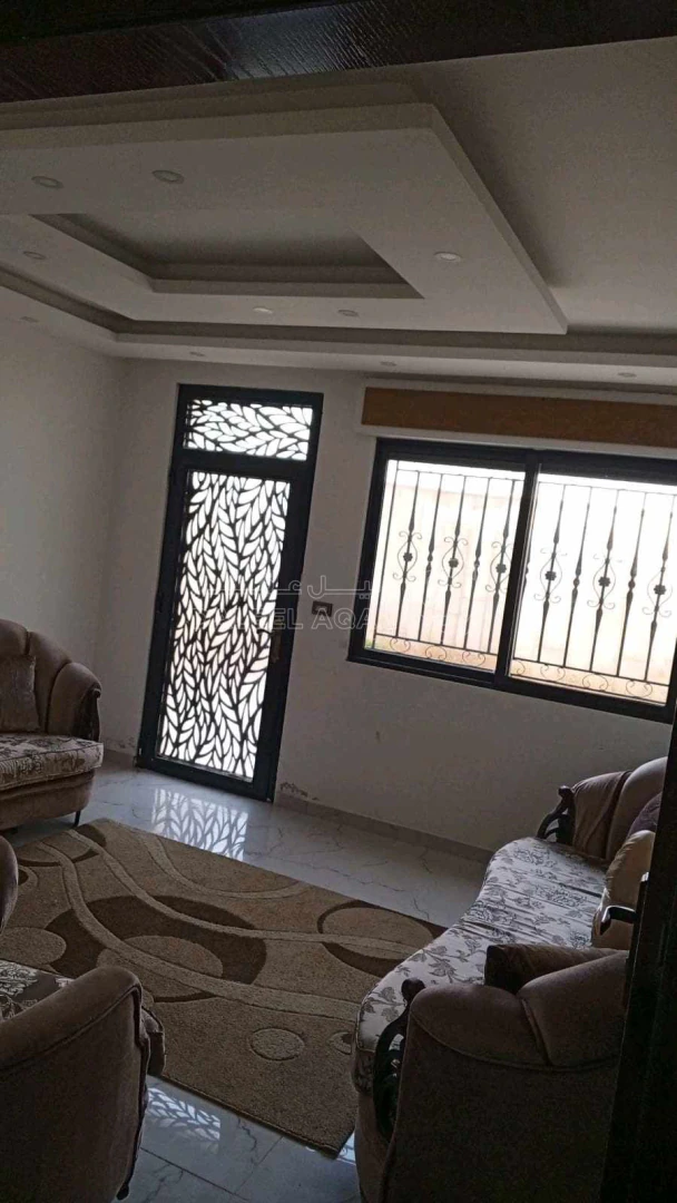 شقة في ماركا الجنوبية-المرقب-ربوة الحنيطي-شارع الرحاب  - 50,000 دأ - صورة 1