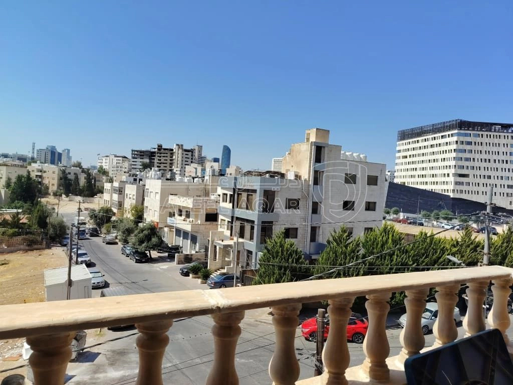 شقة في عمان حوض عرجان مقابل هيئة الأوراق المالية - 68,000 دأ - صورة 1