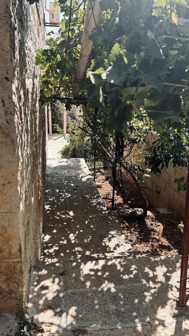 فيلا/منزل في عمان البنيات بجانب مدارس المحور - 430,000 دأ - صورة 6