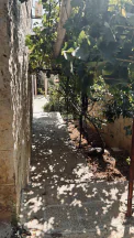 فيلا/منزل في عمان البنيات بجانب مدارس المحور - 430,000 دأ - صورة NaN