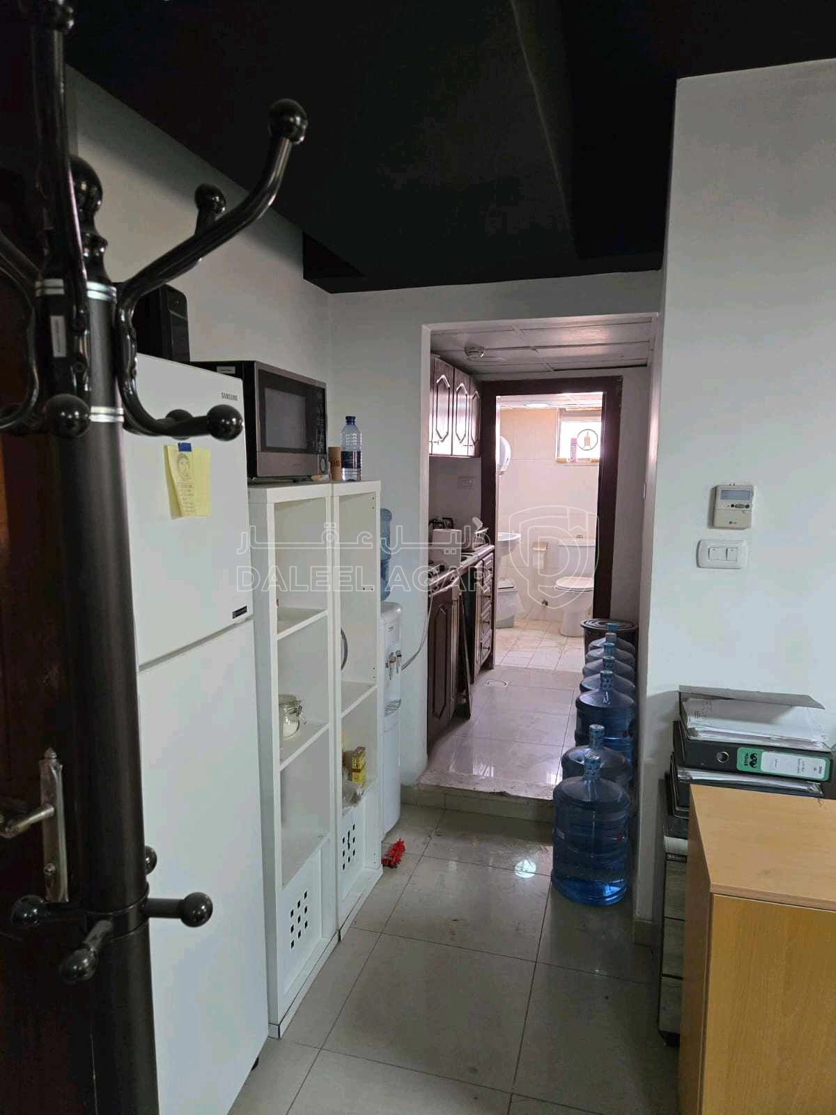مكتب/تجاري في أشاراة البشيتي - 73,000 دأ - صورة 1