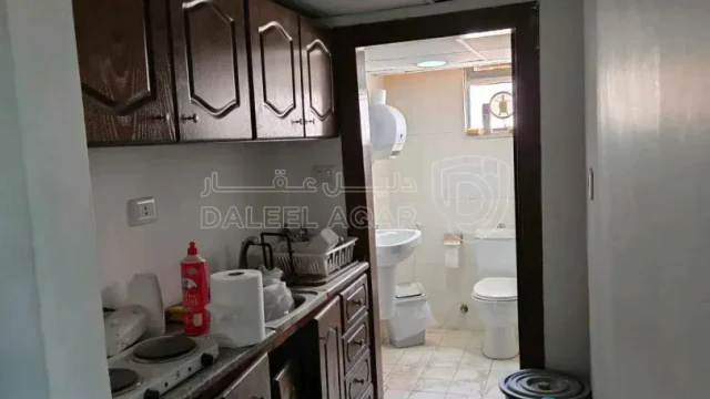مكتب/تجاري - أشاراة البشيتي  - 73000 دأ