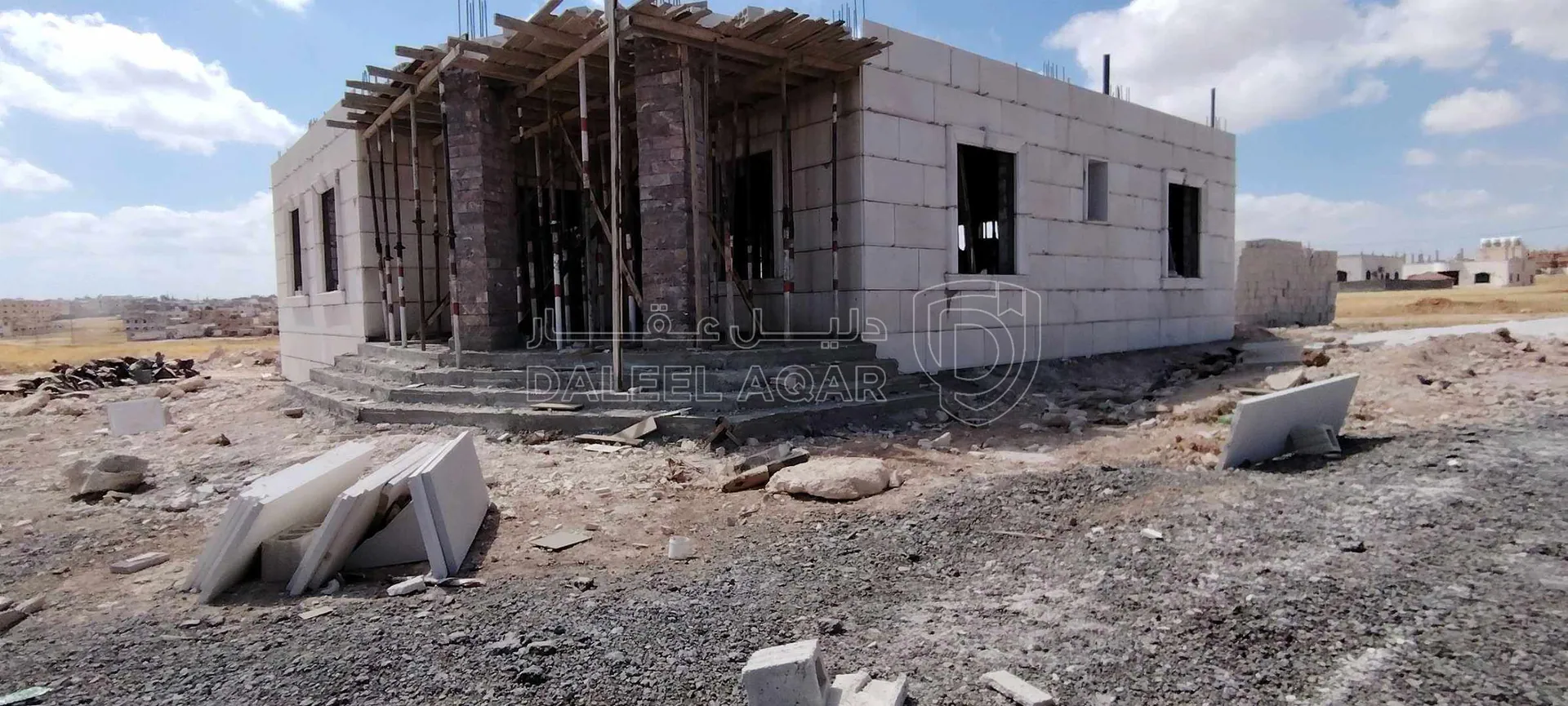 فيلا/منزل في سحاب الخصيلات سوق الحلال القديم - 67,000 دأ - صورة 1