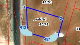 أرض - ارض تجاري للبيع في ابونصير قرب شارع الاردن 3 شوارع - 220000 دأ